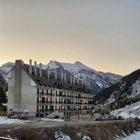 Snow 37 *